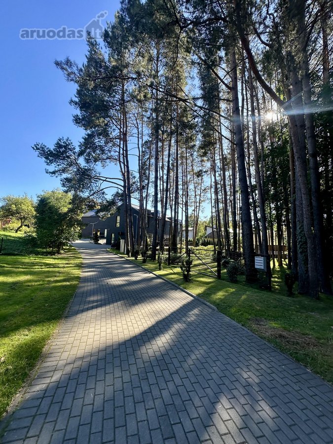 Parduodamas moderniai įrengtas, šviesus ir - nuotraukos Nr. 6