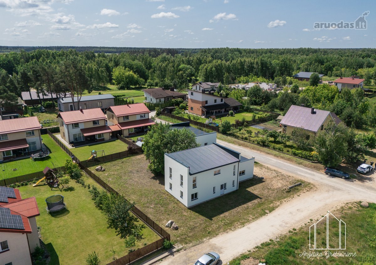 Parduodama Dvibučio Namo Dalis Lentvaryje – - nuotraukos Nr. 2