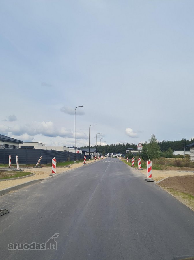 Naujos statybos vieno aukšto namas gražioje - nuotraukos Nr. 3