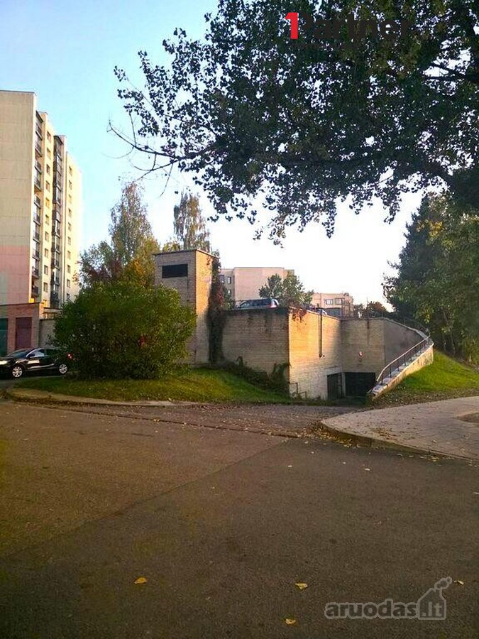 Žirgo g. 19, Antakalnyje, Vilniuje garažų