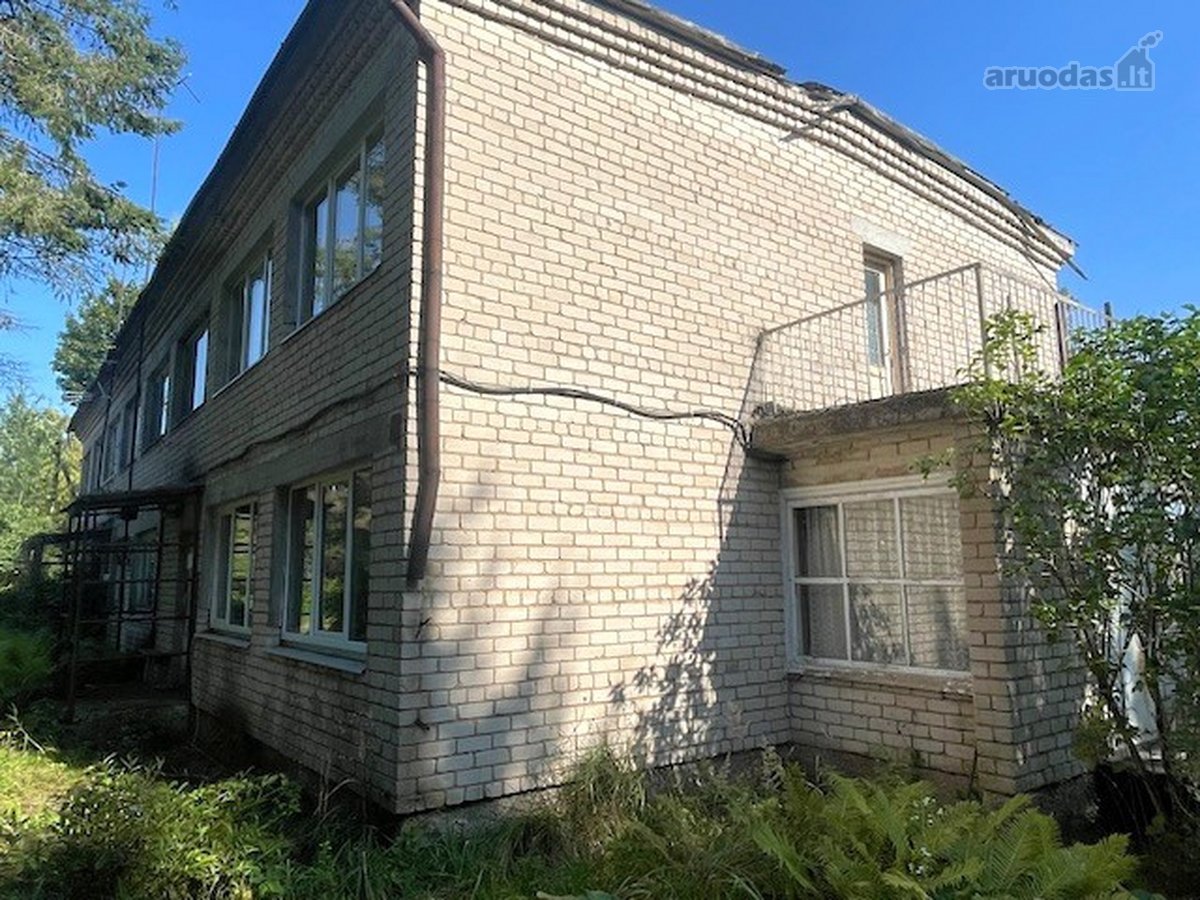 1 kambario butas su dalimis pagalbinių ūkio