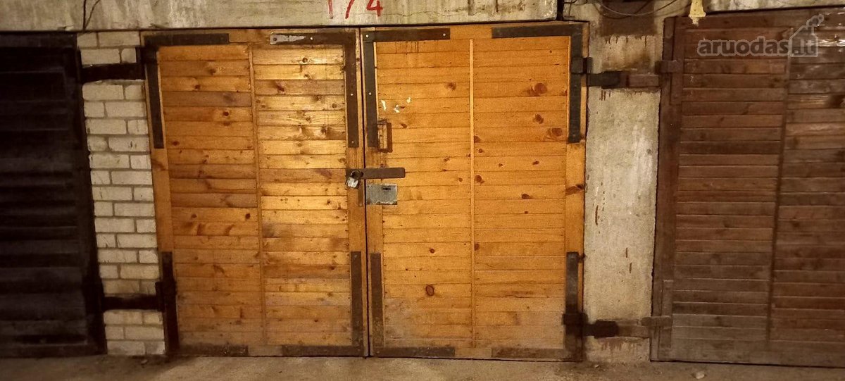 Garažas randasi prie "Jelo" kavinės. Garažas - nuotraukos Nr. 2