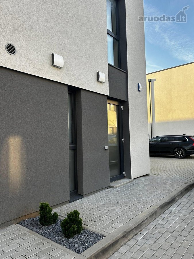 Išnuomojamas su dizainere įrengtas A++ klasės - nuotraukos Nr. 20