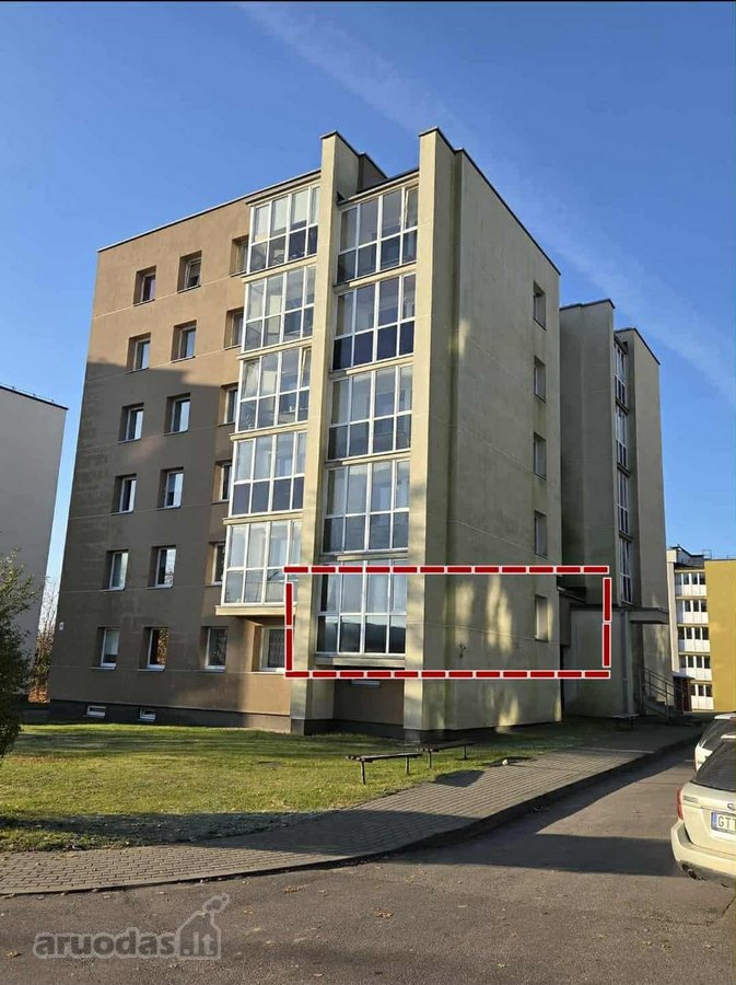 Parduodamas jaukus 1 kambario butas su rūsiu