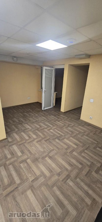 Patalpų nuomos kaina: 1000 € + PVM (Kaina yra - nuotraukos Nr. 9