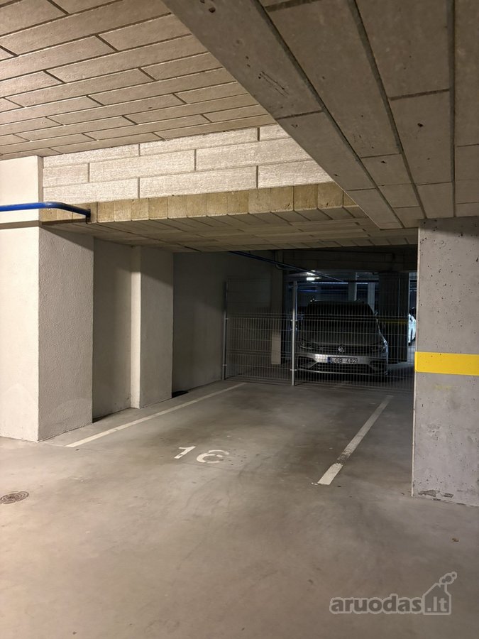 Parduodama parkavimo vieta požeminėje