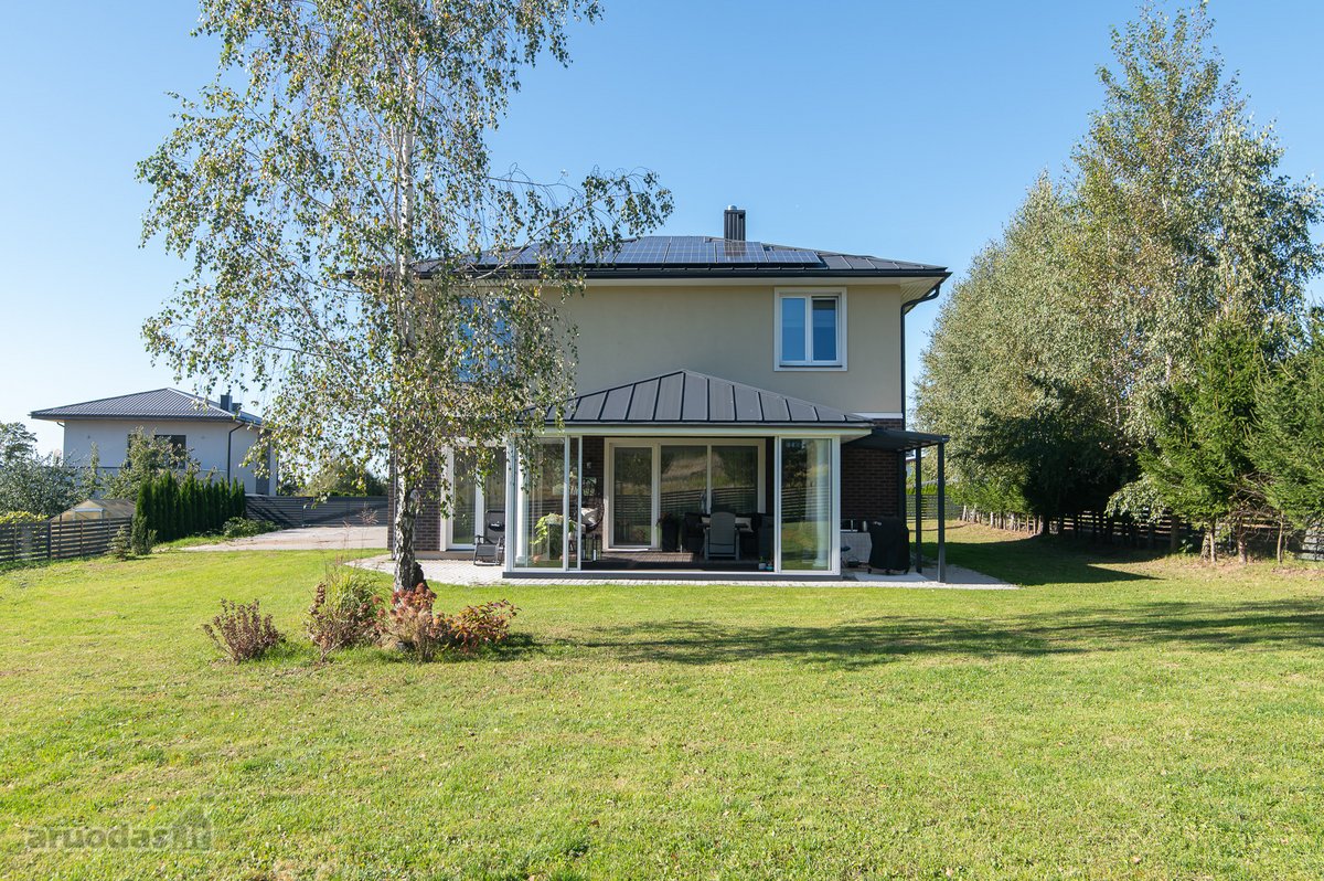 Stilingas ir ekonomiškas namas Bendoriuose – - nuotraukos Nr. 51