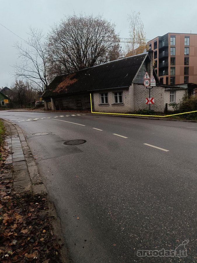 Subačiaus g. 104 parduodama 34 kv. m buto