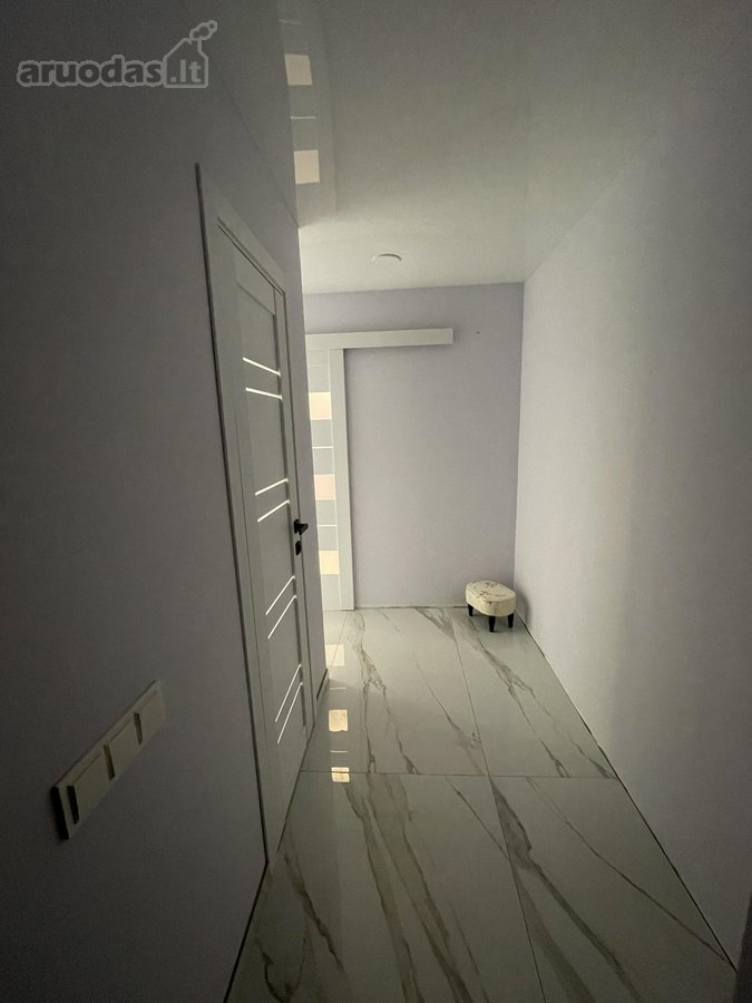Parduodamas jaukus ir šviesus 2 kambarių