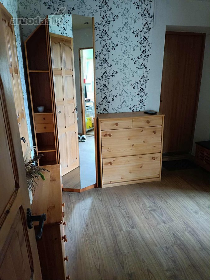 Prie Buto dar priklauso ir 1.5aro zemes