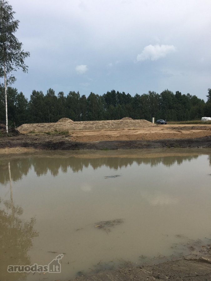 Parduodamas sklypas su pagal projektą iškastu