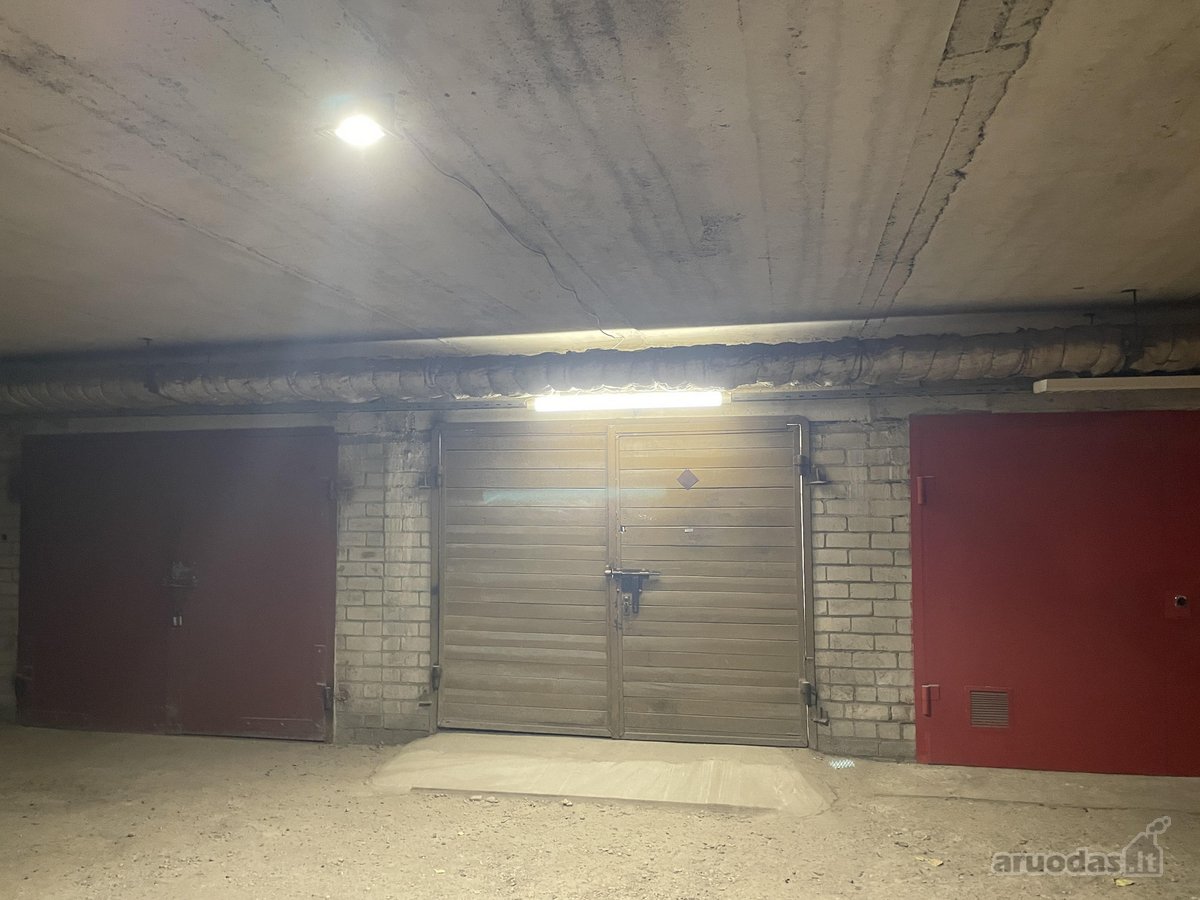 Parduodamas modernus 34 m² garažas su duobe - nuotraukos Nr. 4