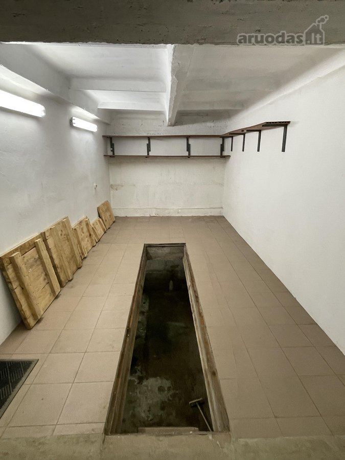 Parduodamas modernus 34 m² garažas su duobe - nuotraukos Nr. 6