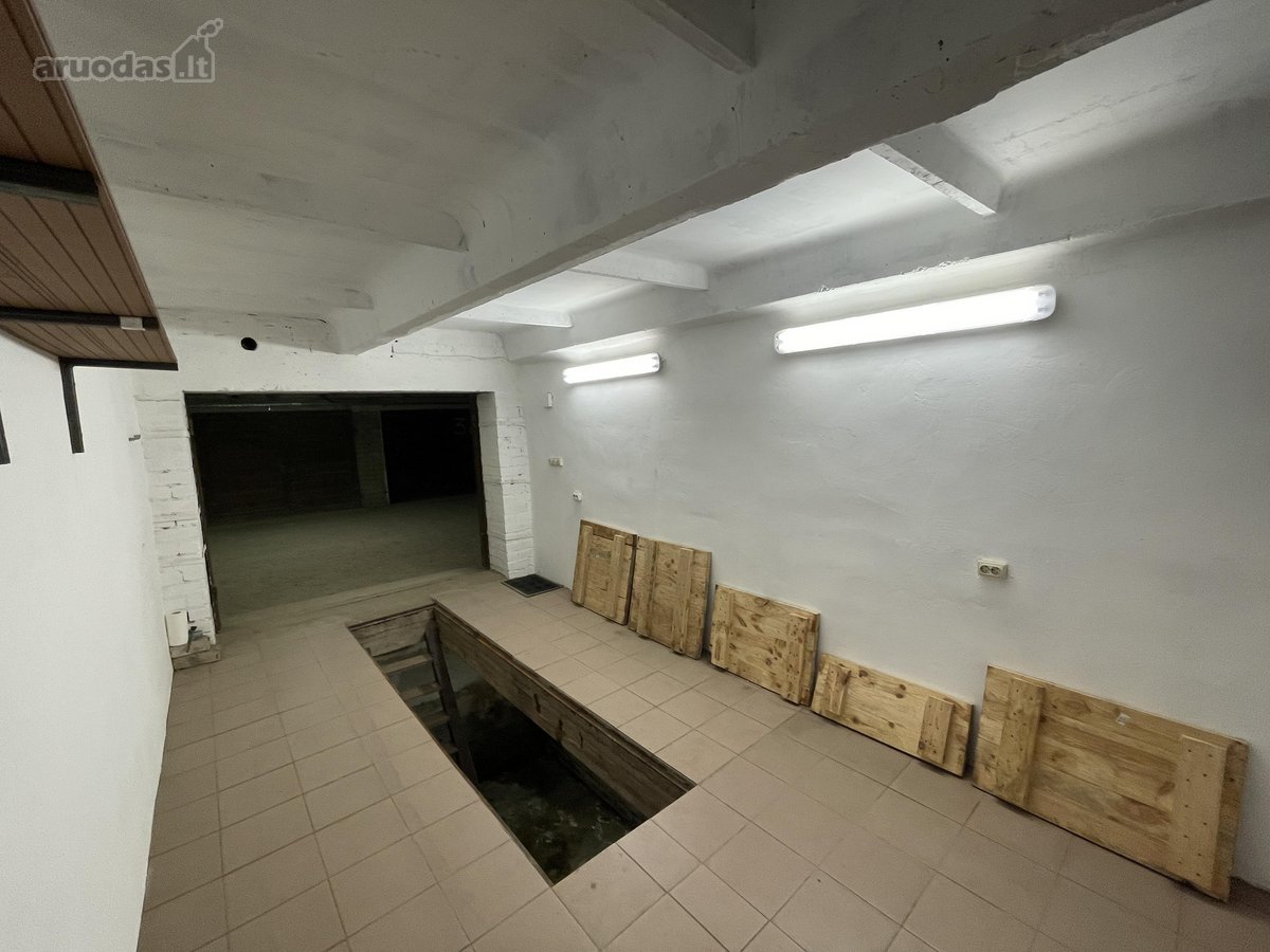 Parduodamas modernus 34 m² garažas su duobe - nuotraukos Nr. 7