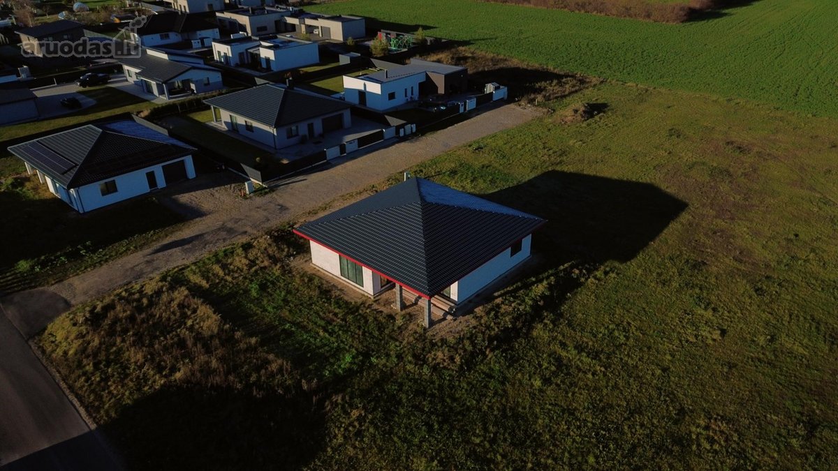 Naujai suformuotame gyvenamųjų namų kvartale, - nuotraukos Nr. 3