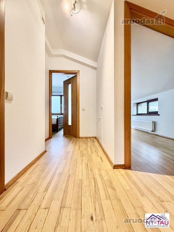 Išnuomojamas erdvus 4 kambarių butas namo - nuotraukos Nr. 19