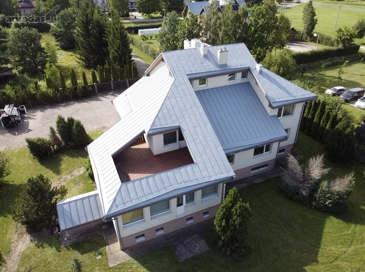 Ieškome pirkti gyvenamąjį namą Vilniaus raj.