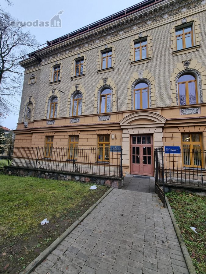Nuomojamos 3 aukšte esančios 169,68 kv. m.