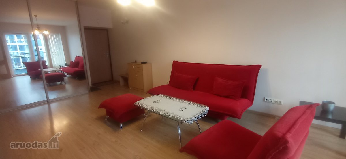 Išnuomojamas tvarkingas dviejų kambarių butas