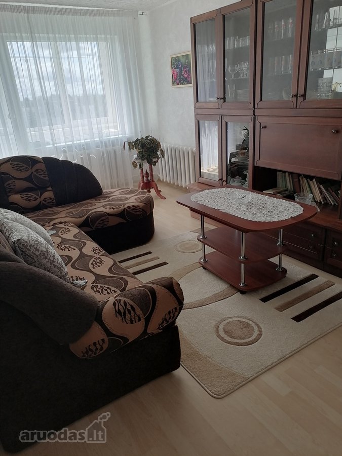 Parduodamas tvarkingas 2kambarių ,šviesus ir