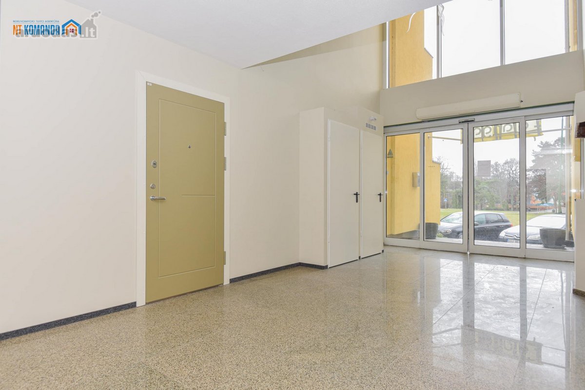 Du butai Palangos centre, netoli J. - nuotraukos Nr. 18