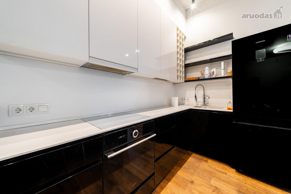 Parduodamas išskirtinis dviejų kambarių butas - nuotraukos Nr. 6