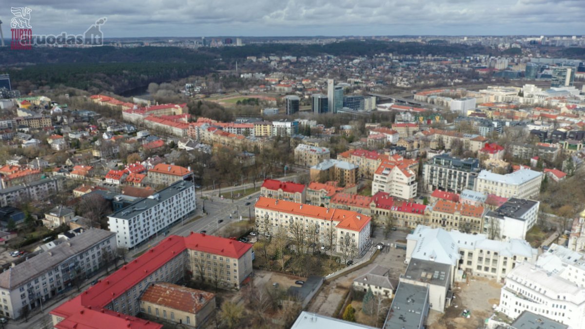 1072/10000 dalys neįrengtos pastogės