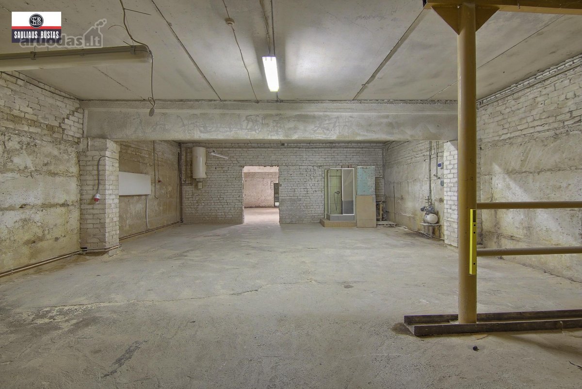 Parduodamas labai gerai įrengtas 571 m² - nuotraukos Nr. 35