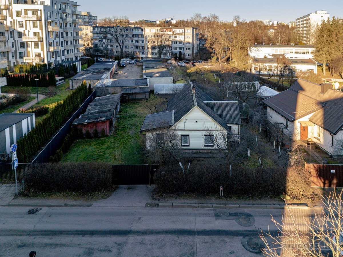 Vilniuje Žirmūnų mikrorajone daugiabučių - nuotraukos Nr. 16