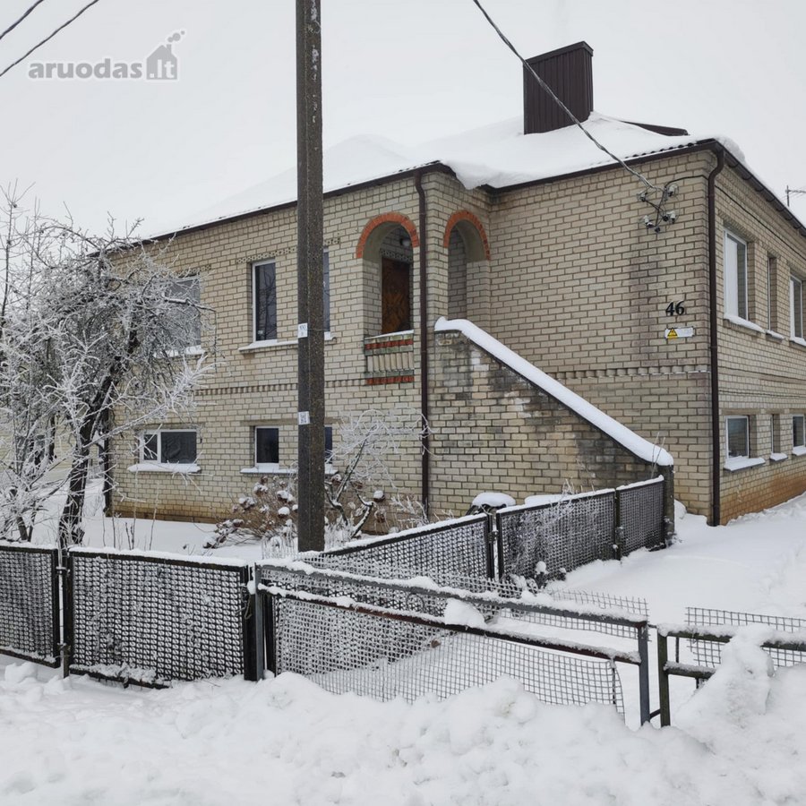 Mūrinis gyvenamas namas su garažu Vilkijos km