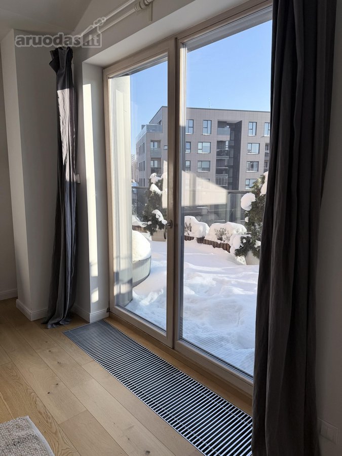 Išnuomojamas šviesus 3 k. butas su didele 30 - nuotraukos Nr. 13