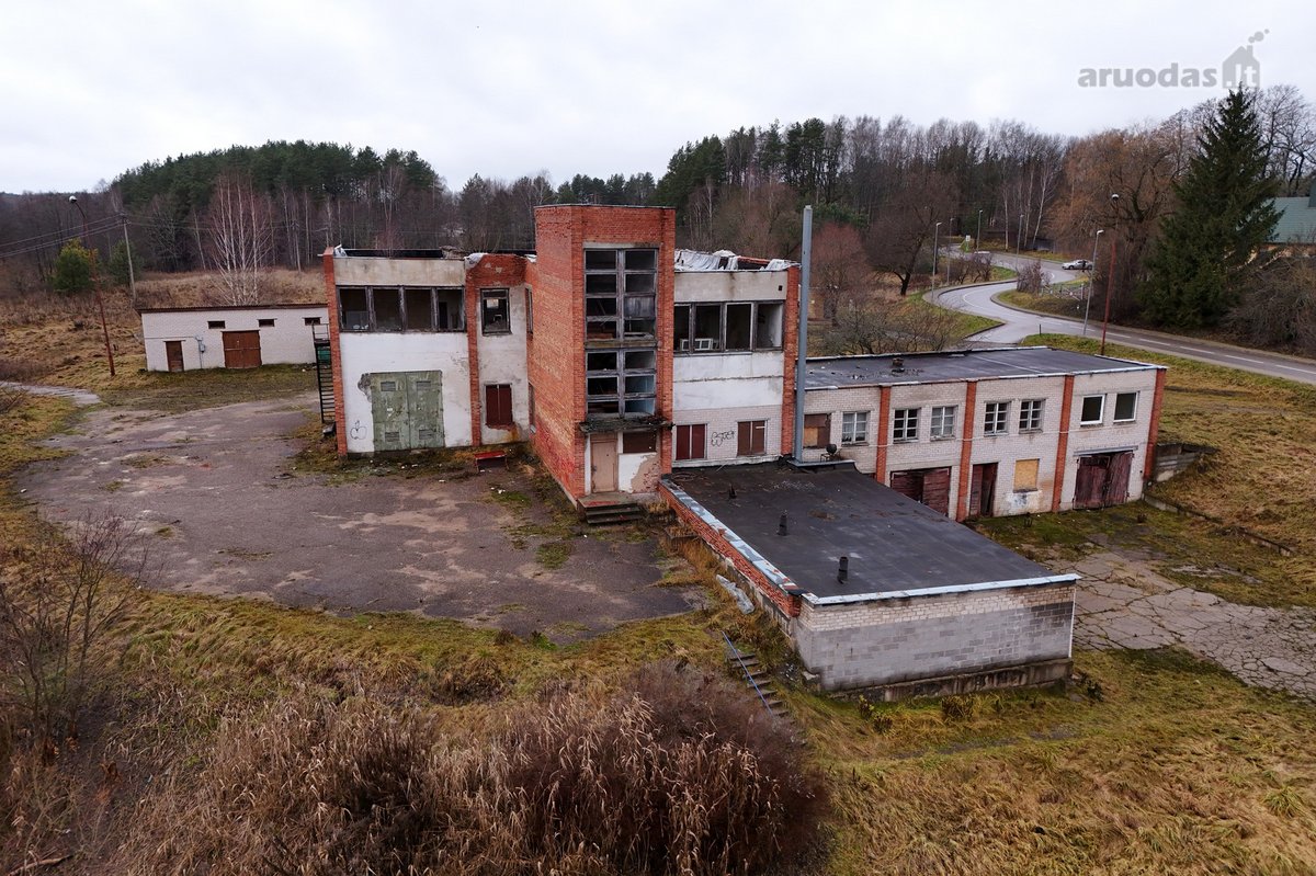 Parduodama 940 kv. m ploto pastatų teritorija - nuotraukos Nr. 10