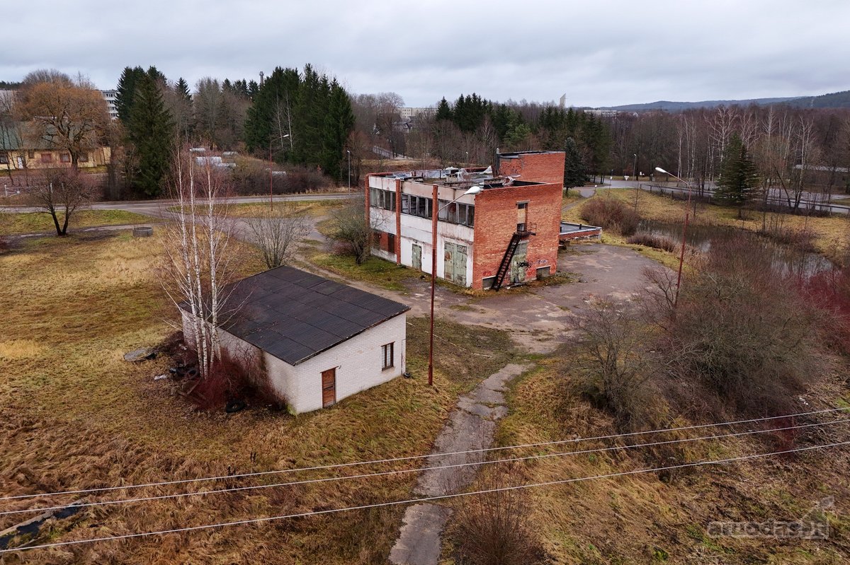 Parduodama 940 kv. m ploto pastatų teritorija - nuotraukos Nr. 8