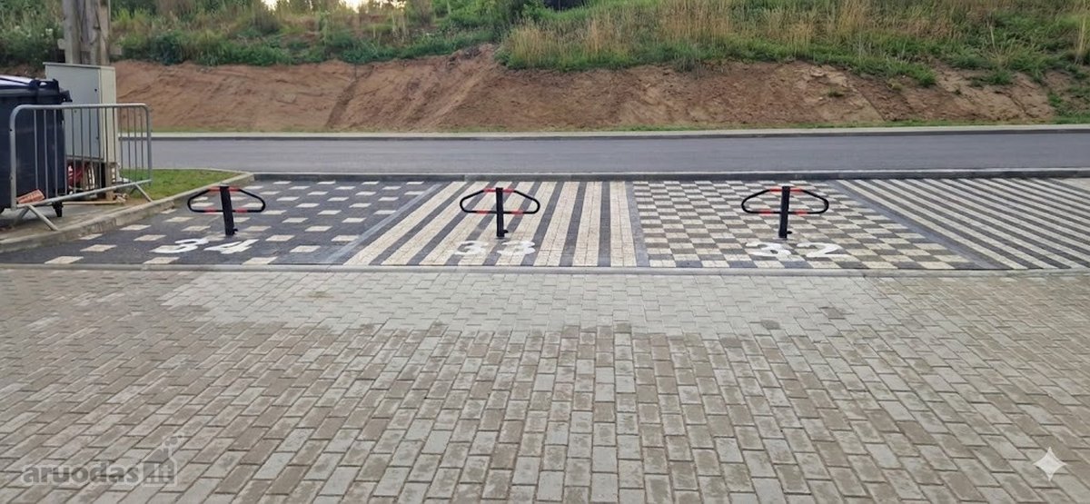 Parduodama automobilio stovėjimo vieta