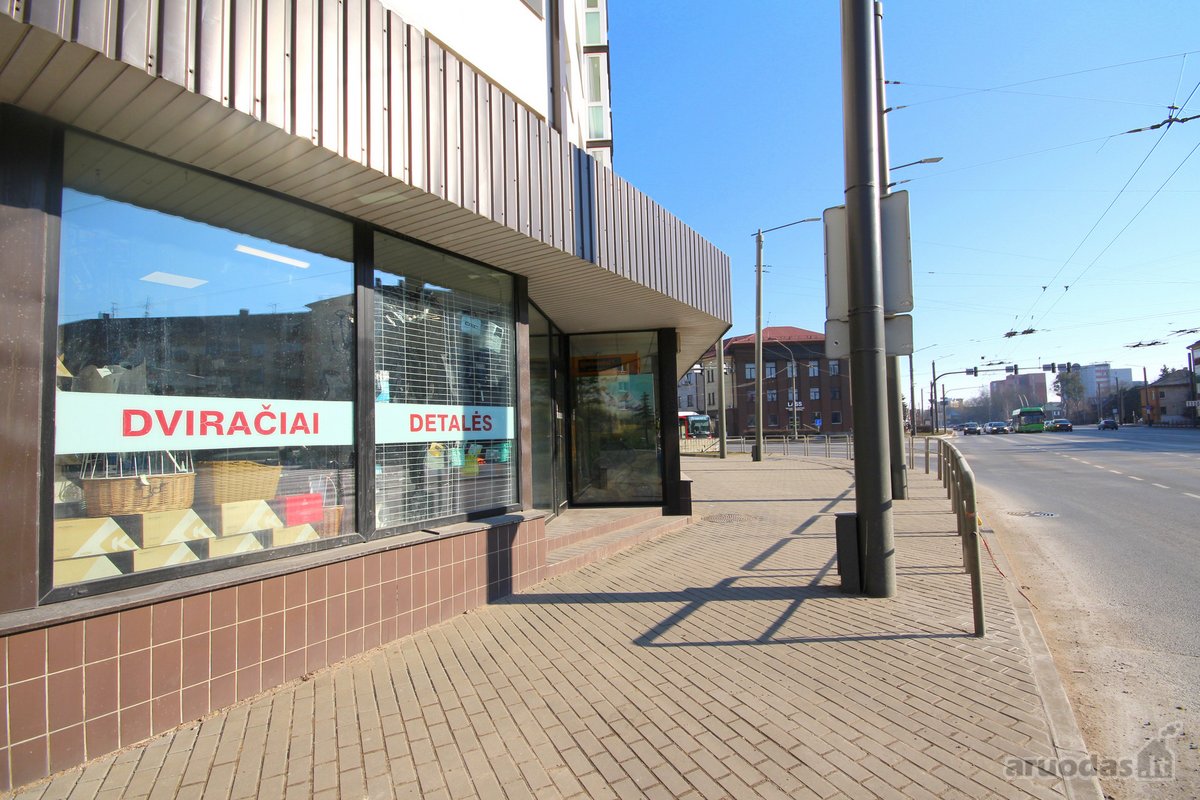 Savanorių pr./ Taikos pr. sankryžoje