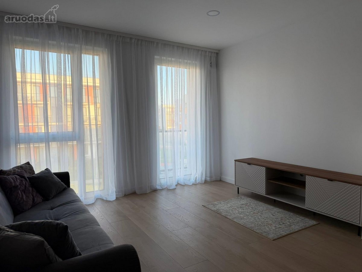 Išnuomojamas naujas 2 kambarių butas Saulės - nuotraukos Nr. 6