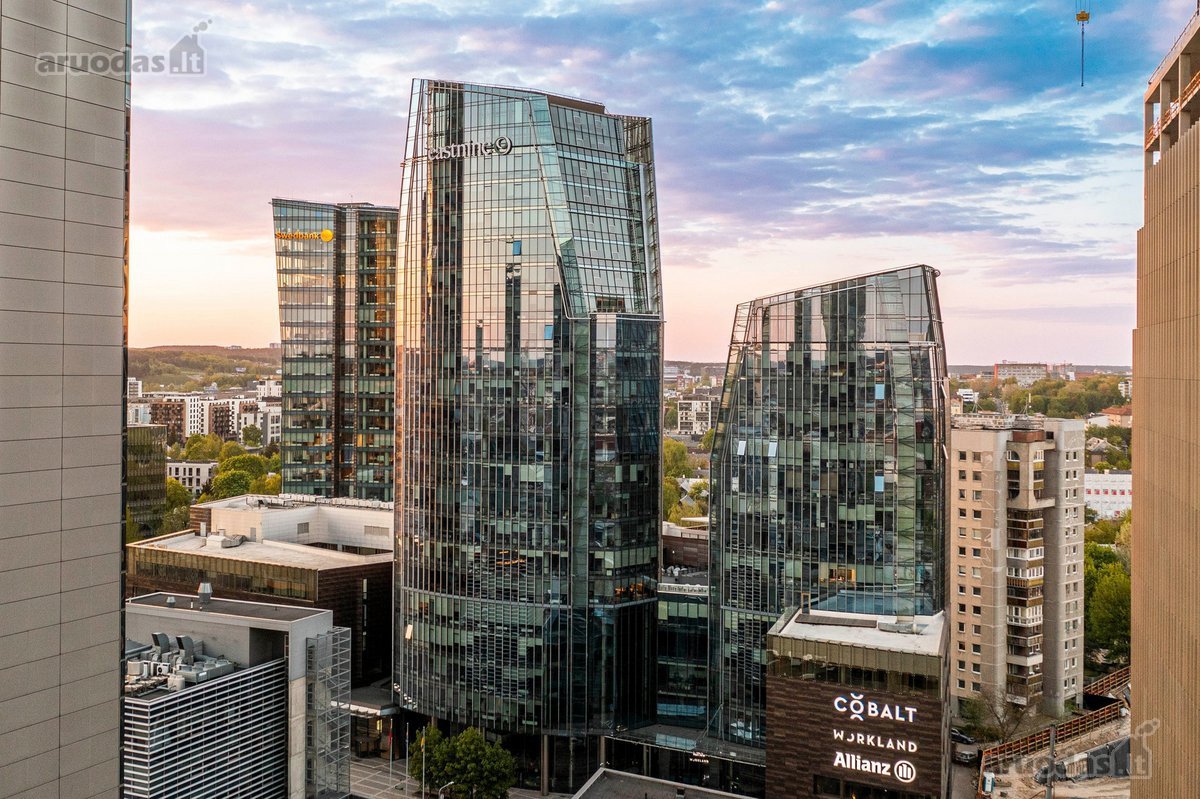 Biuro nuomos galimybė „3 Burės“ verslo centre!