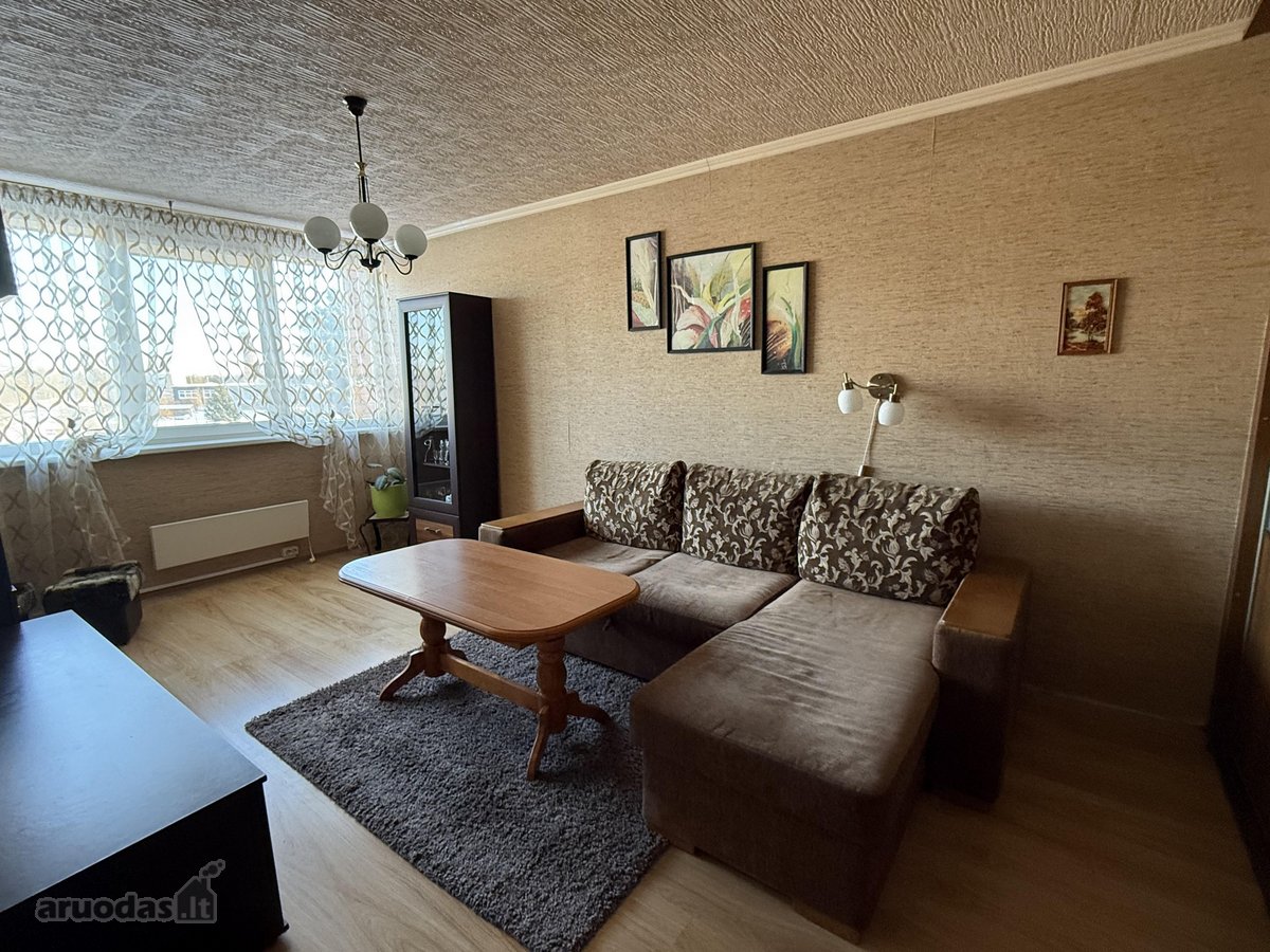 Parduodamas erdvus 3 kambarių butas Žemaičių