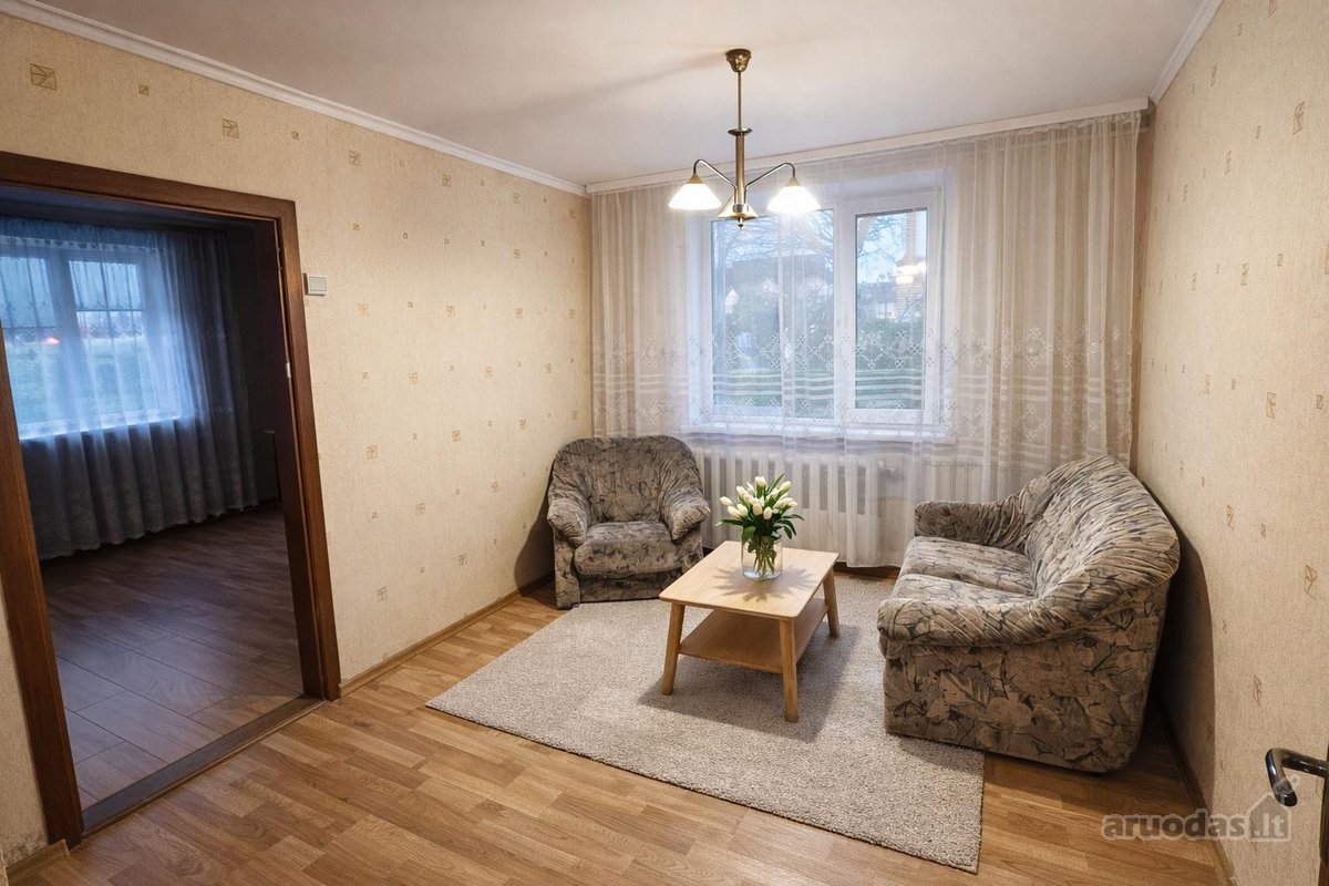 Parduodamas erdvus, dviejų aukštų mūrinis - nuotraukos Nr. 19