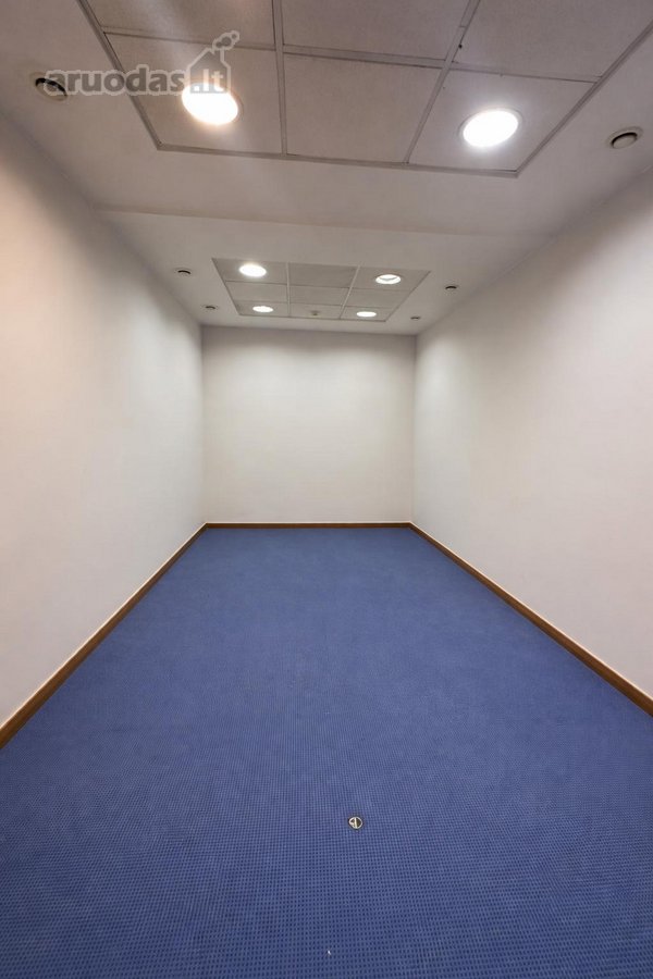 II aukštas: 22 m2 kaina: 9 Eur/m2 + PVM 