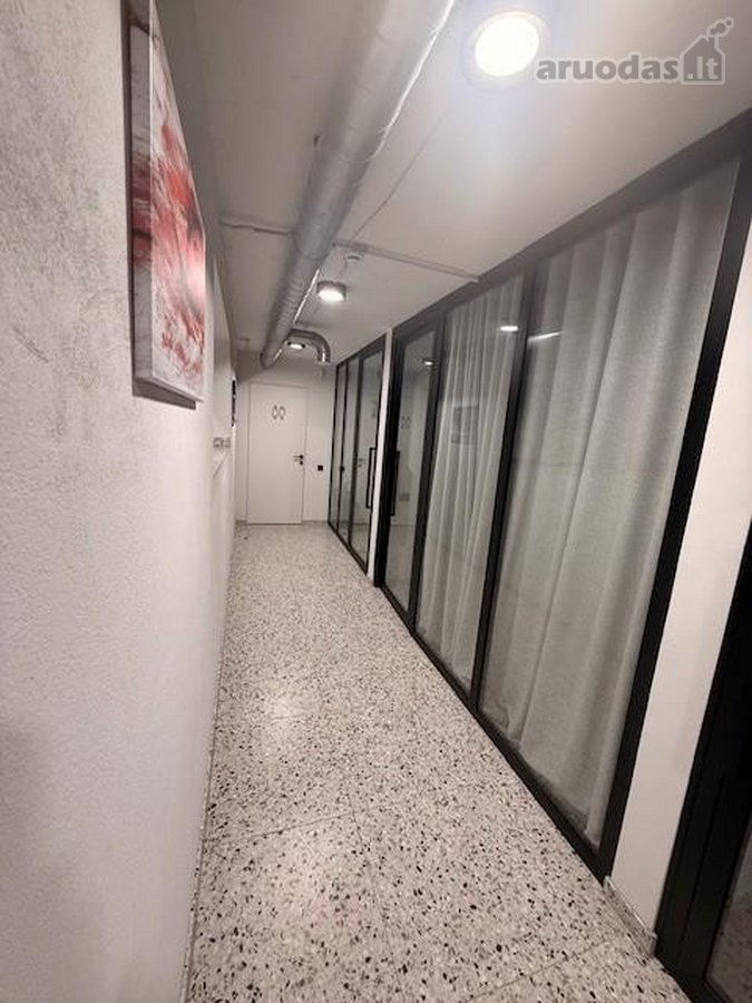 Nuomojamos 2 identiško dydžio patalpos grožio - nuotraukos Nr. 8