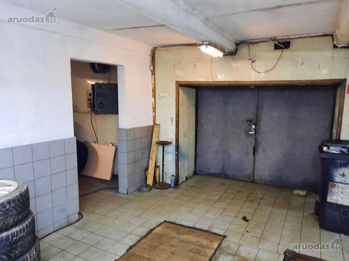 Viršuje 77m2 + 63m2 rusyje. Garaže yra - nuotraukos Nr. 8