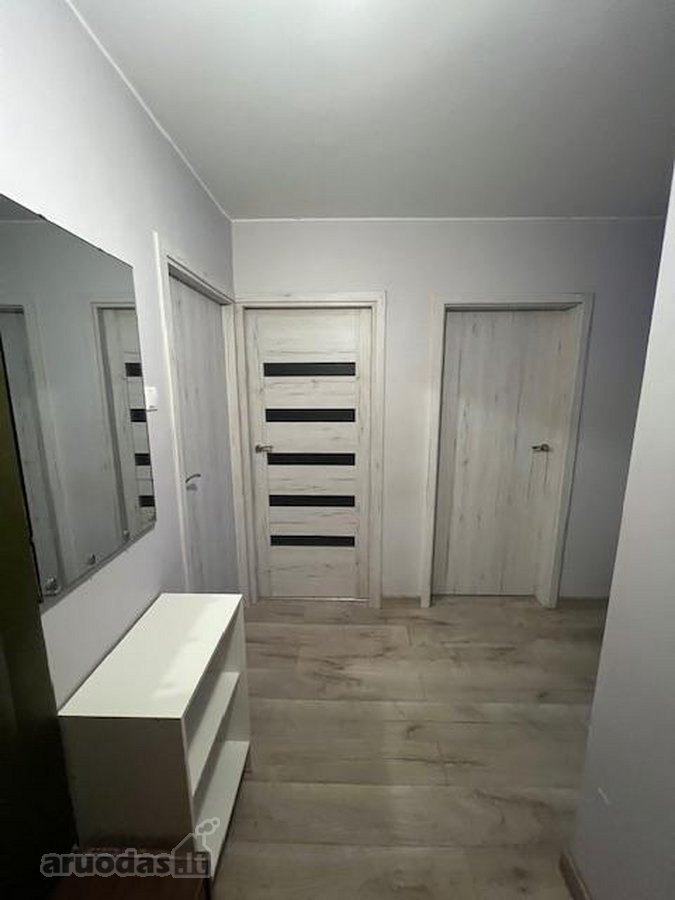 Išnuomojamas erdvus 3 k. butas Kuršėnų mieste