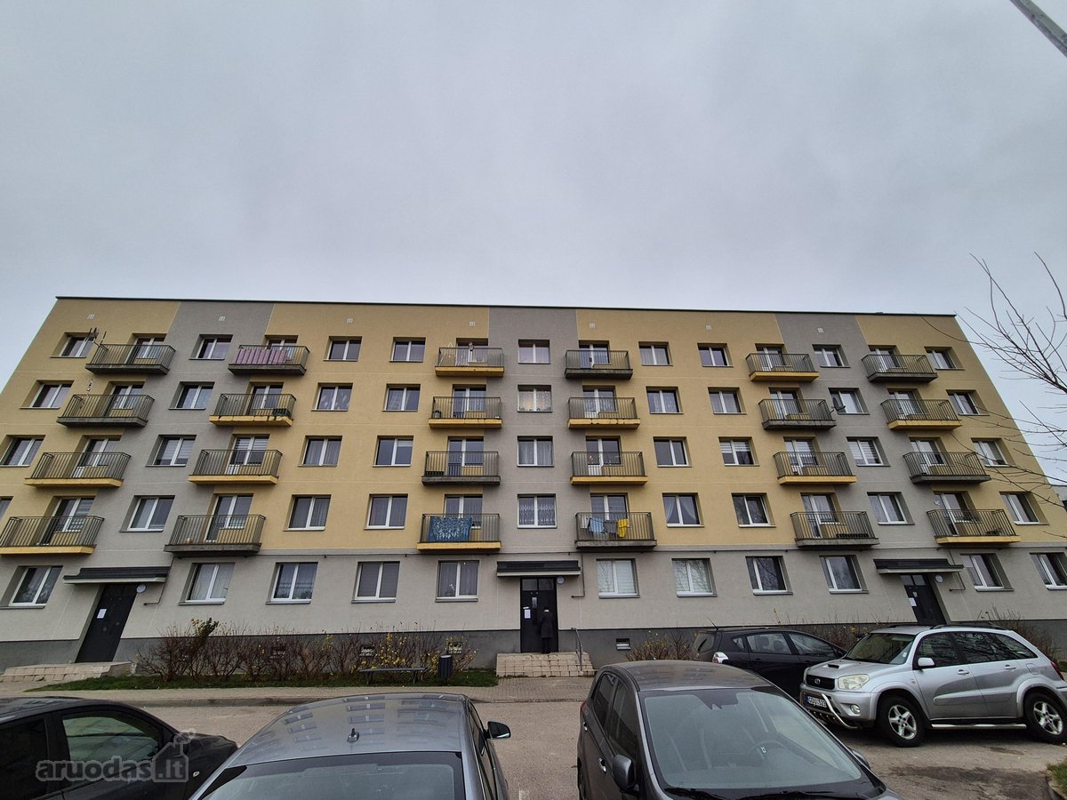 Parduodamas labai šviesus ir šiltas butas