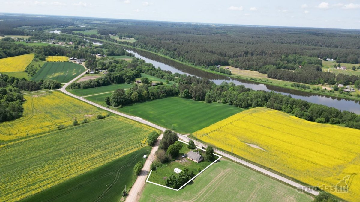 Parduodamas Gyvenamasis Namas Su Erdviu