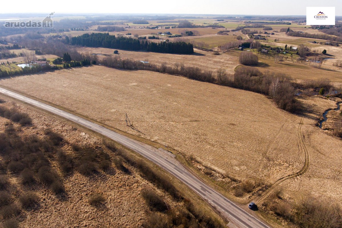Parduodami įspūdingo grožio vietoje esantys