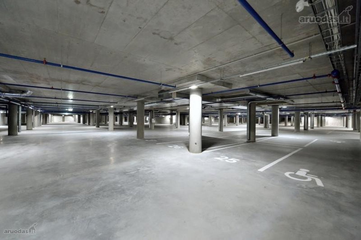Erdvi parkavimo vieta požeminėje automobilių - nuotraukos Nr. 2