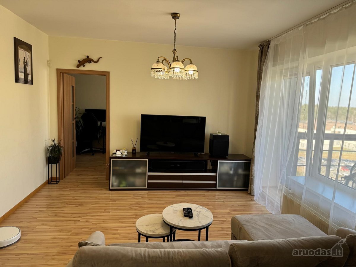 Parduodamas šviesus, pilnai įrengtas ir - nuotraukos Nr. 2
