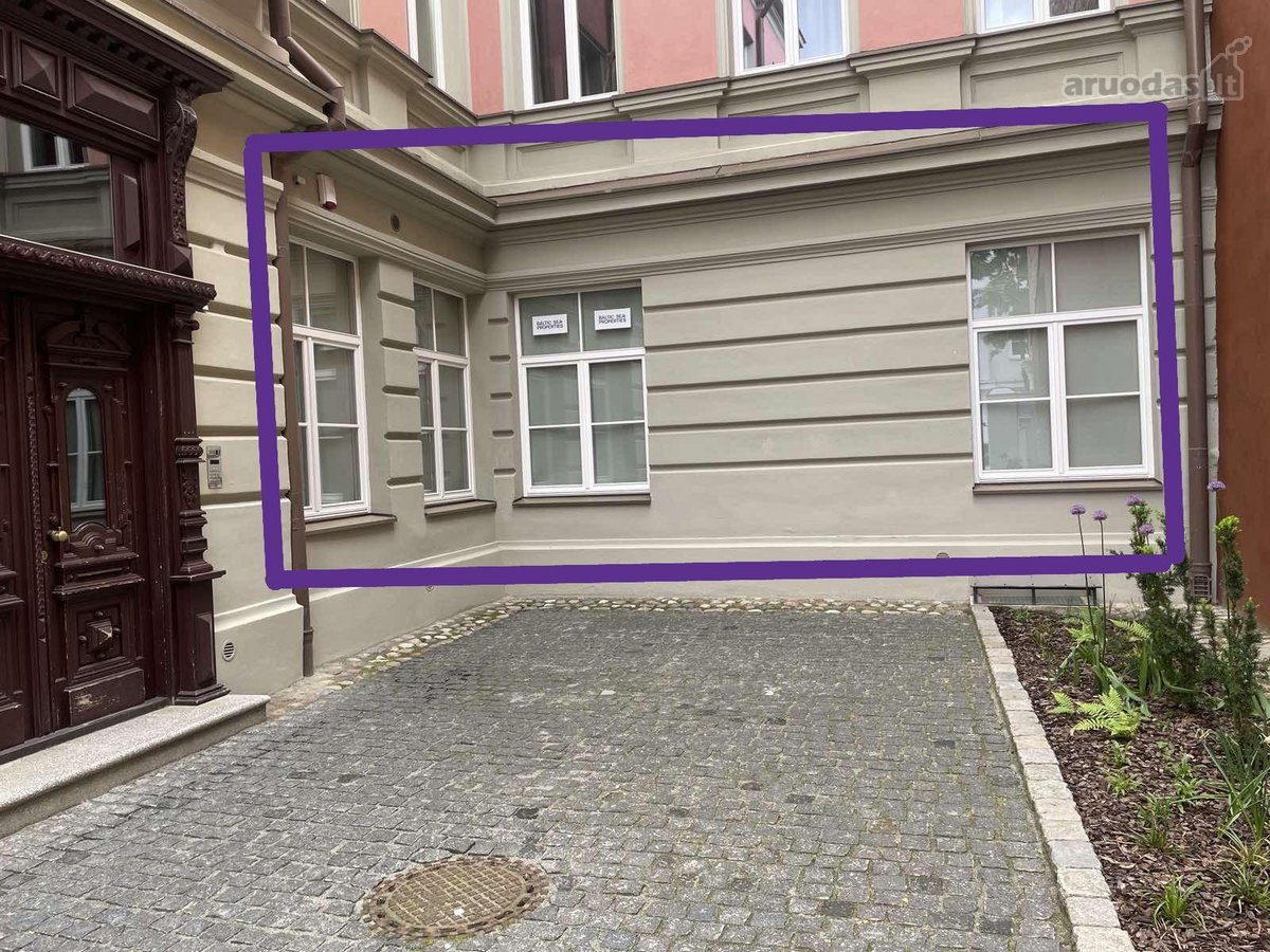 Parduodamos administracinės patalpos 2012