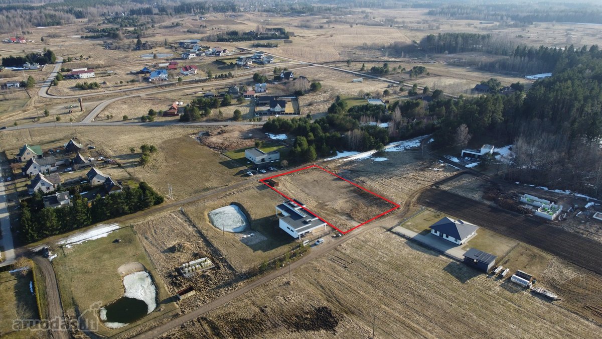 Parduodamas erdvus 31,07 aro sklypas
